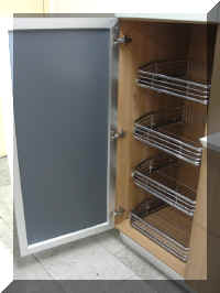 EuropeanOnyx Biaggi 40.jpg (142152 bytes)