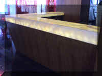 European_Onyx_back_lit_bar_top.jpg (435817 bytes)