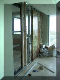 European_Onyx_back_lit_gw1.jpg (135786 bytes)