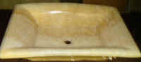 Honey Onyx vassel sink by European Onyx.jpg (106171 bytes)